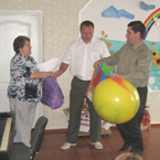 Білопільські народники на Сумщині привітали дітей-інвалідів